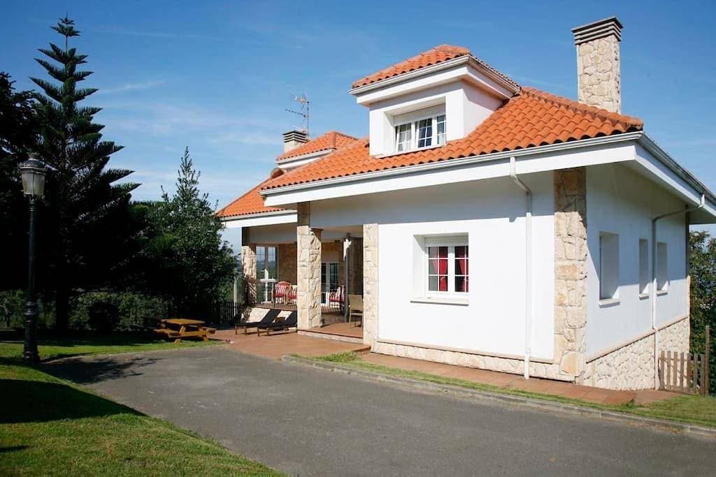 Foto 4 von 49: Two-Bedroom House
