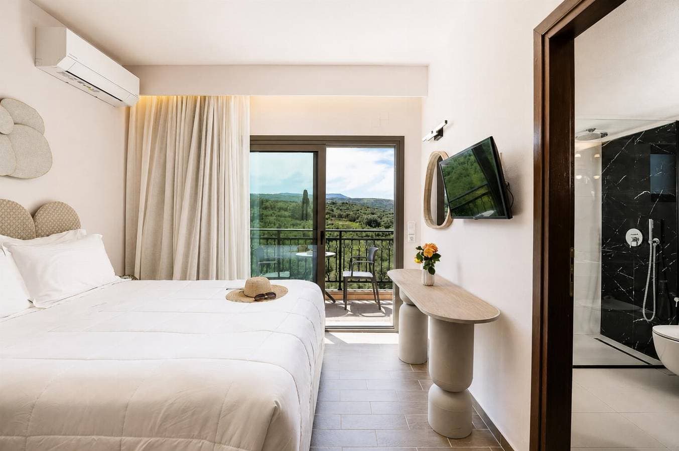 Foto 13 von 28: Villa für 9 Personen mit Balkon