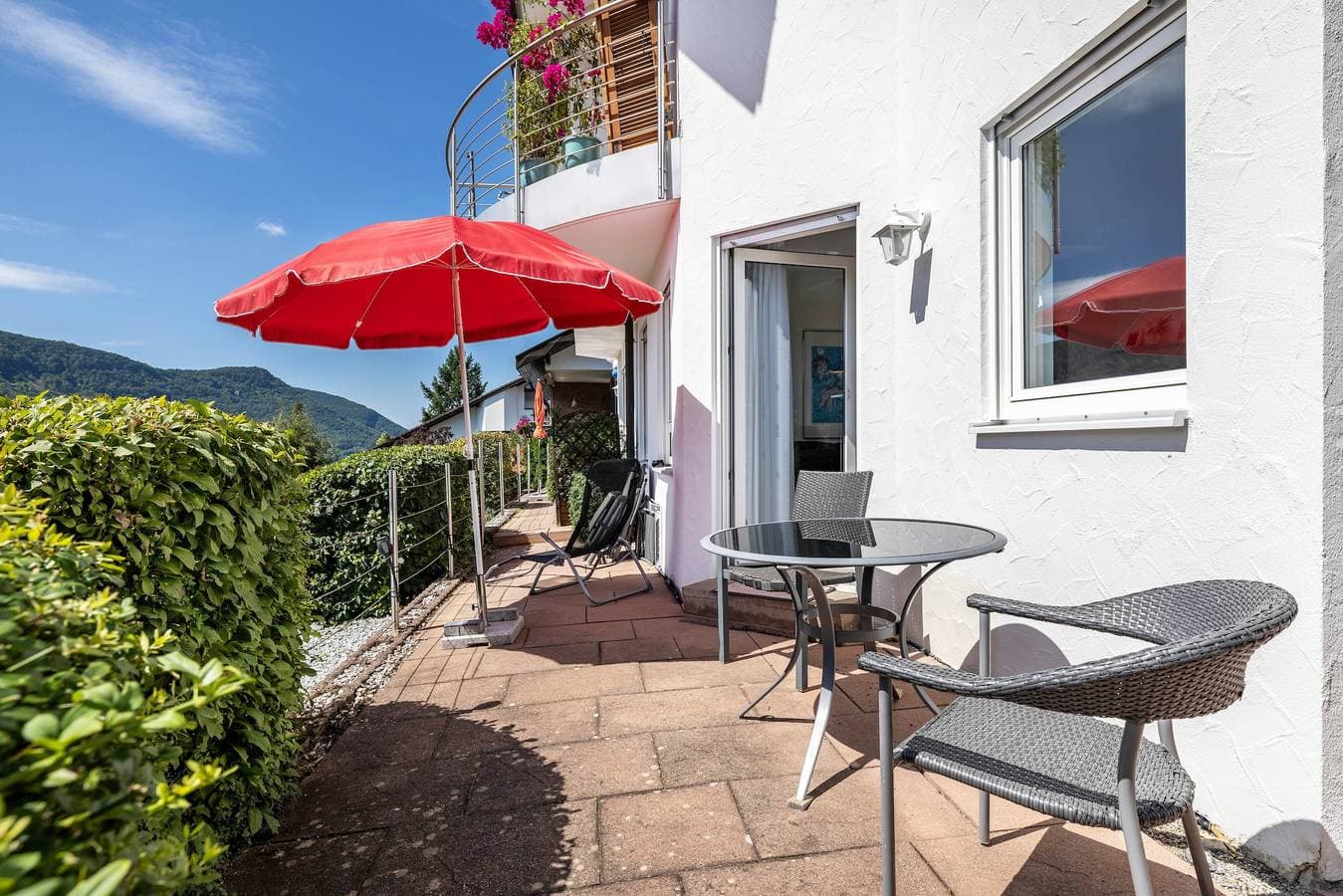 Foto 3 von 32: Ferienwohnung mit Bergblick, privater Terrasse und Wi-Fi