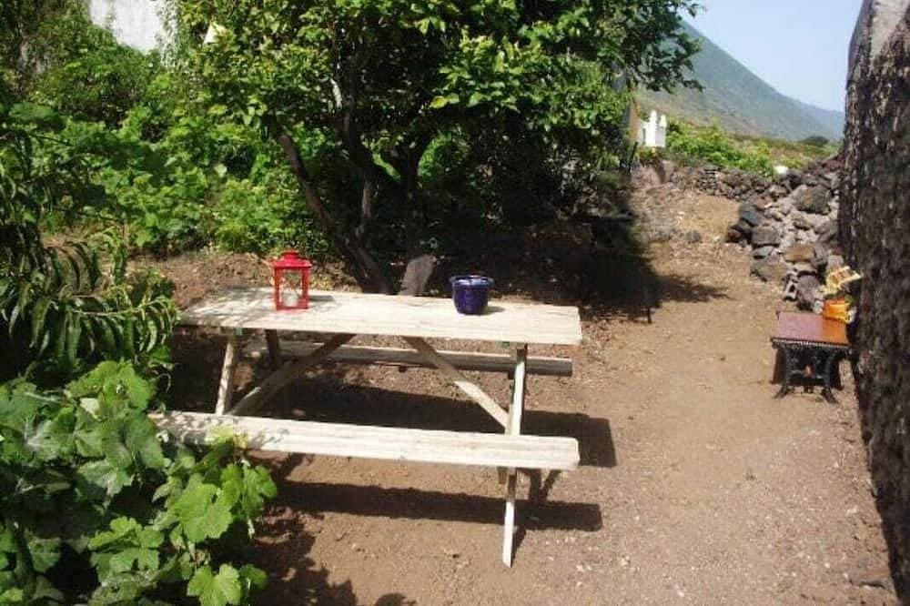 Foto 9 von 20: Schönes Landhaus mit Terrasse, Meer- und Bergblick