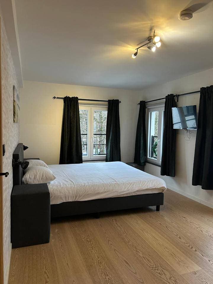 Foto 7 von 10: Double Room with Private Bathroom