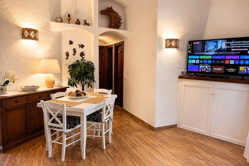 Sealine villa with an amazing view of Tavolara 1