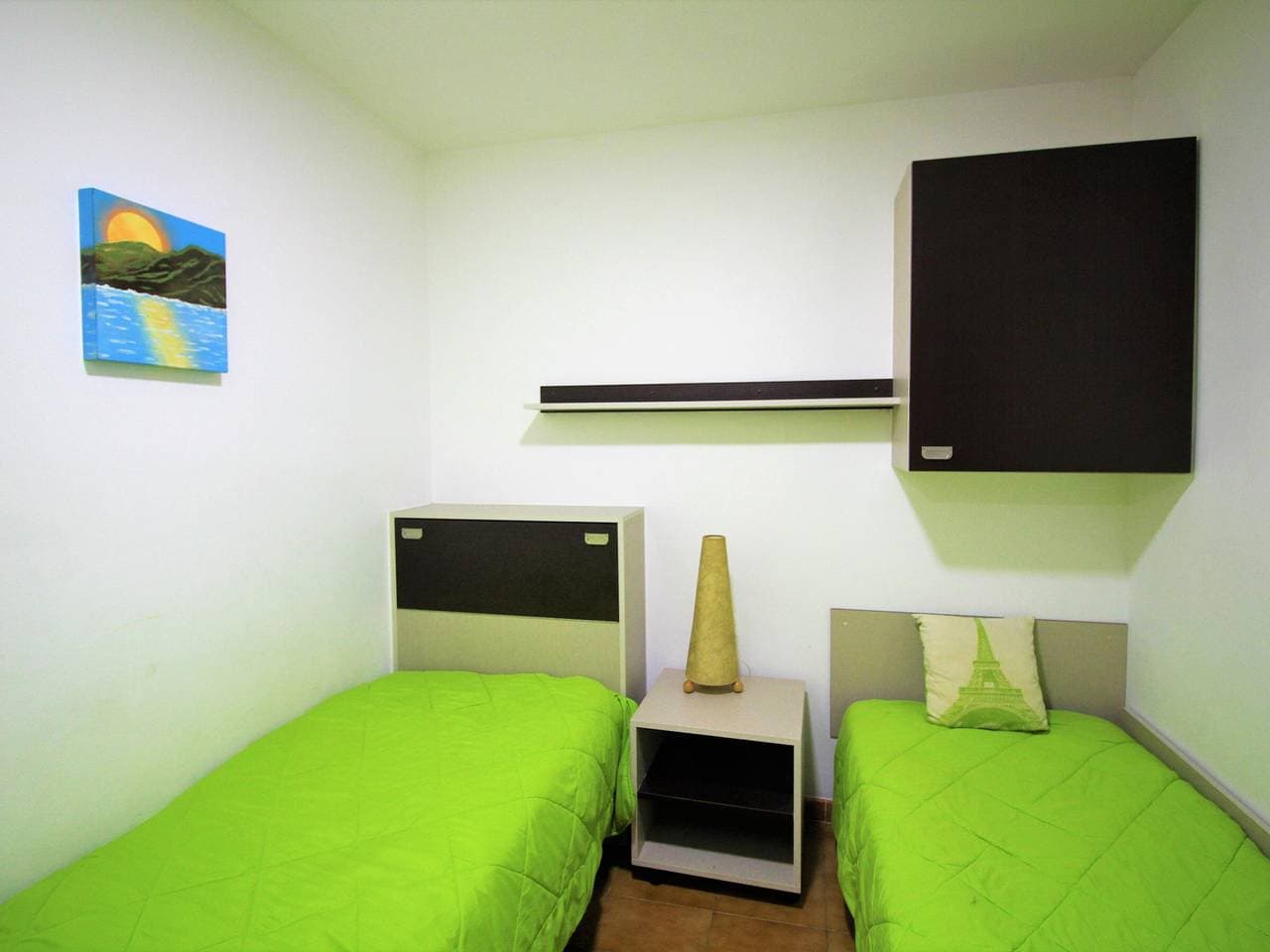 Foto 9 von 26: Renoviertes Studio mit Balkon im Zentrum von Roses, nahe Wanderwegen und Buchten. Klimaanlage, 4 Pers.