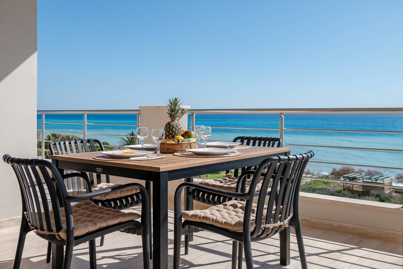 Foto 8 von 29: Kedros Villa 2, Beachfront 20m & Pool