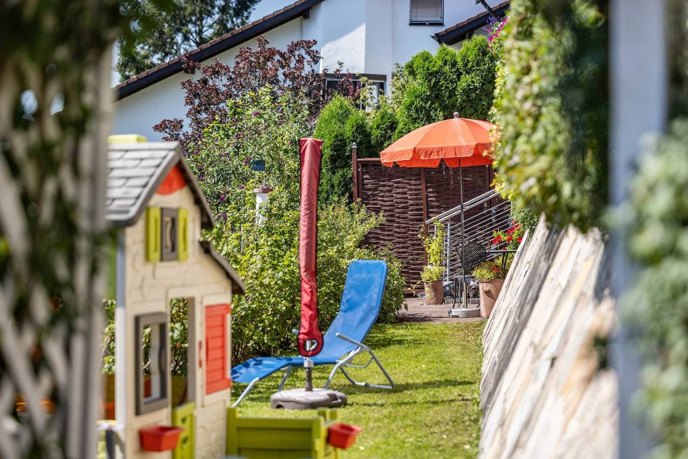 Foto 10 von 32: Ferienwohnung mit Bergblick, privater Terrasse und Wi-Fi
