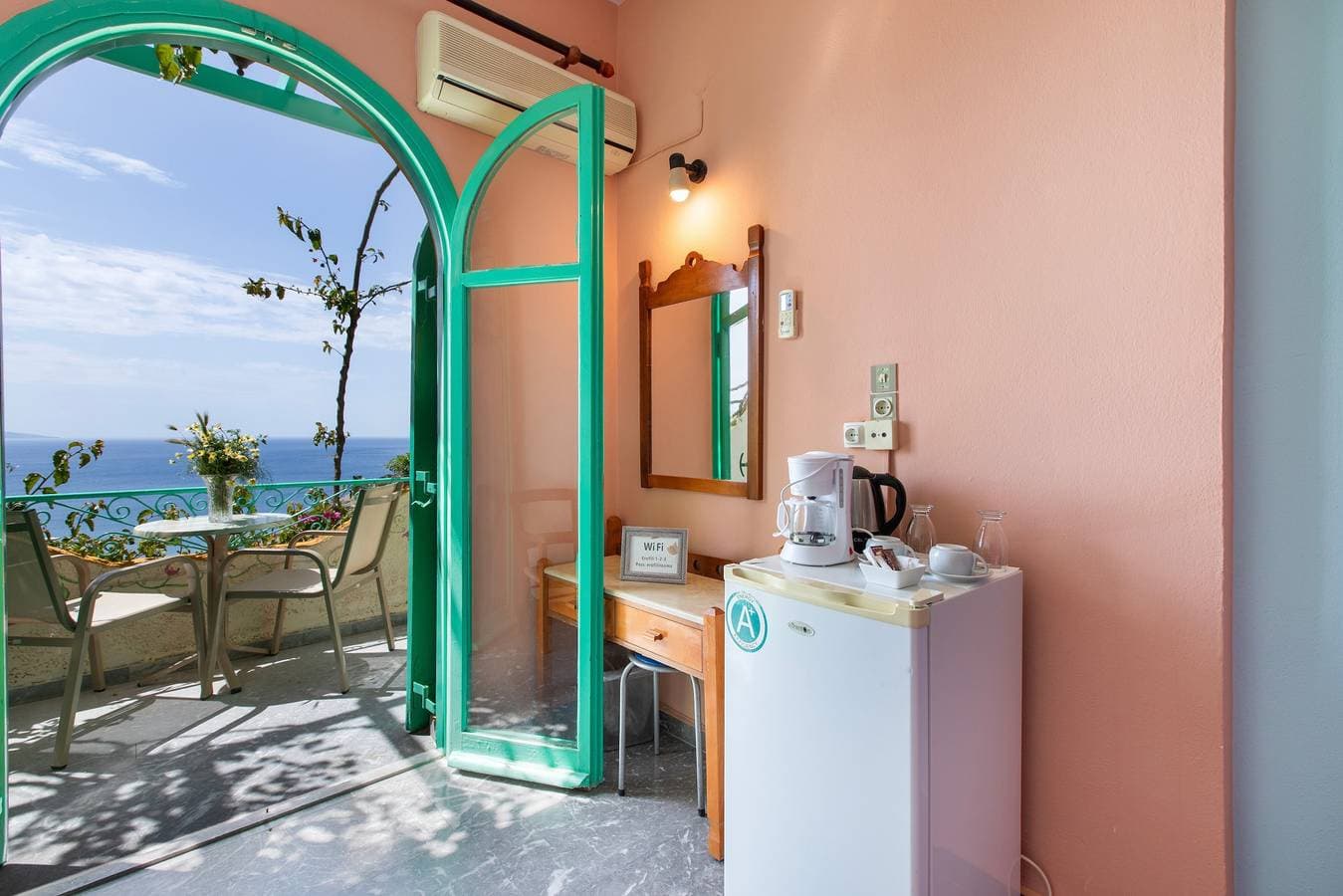Foto 6 von 54: Bed & Breakfast „Doppelzimmer Nr. 205 Meerblick“ mit Meerblick, WLAN und Klimaanlage