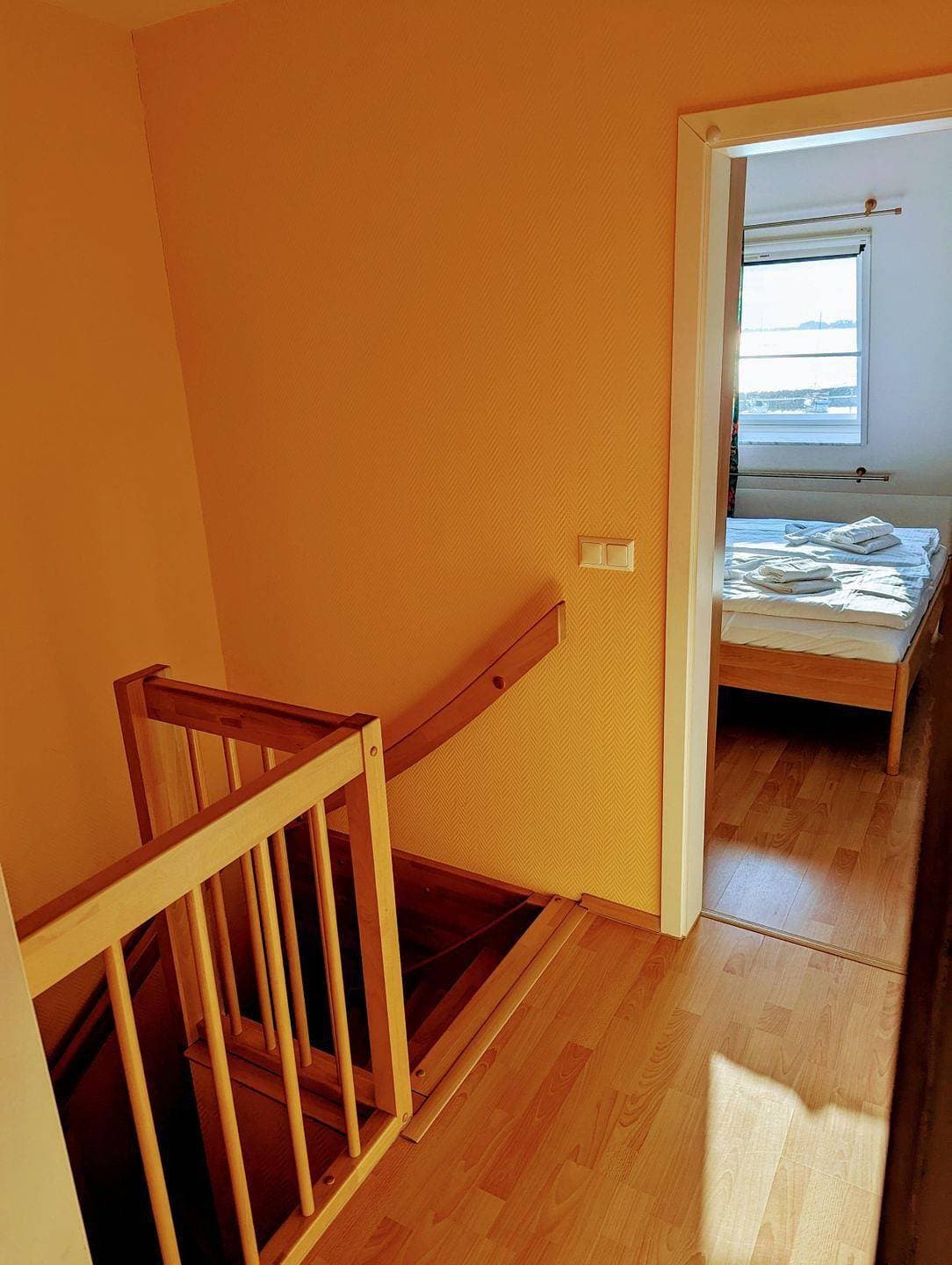 Foto 10 von 21: An de Waterkant: Exklusive Wohnung mit Blick auf den Wieker Bodden und Hiddensee