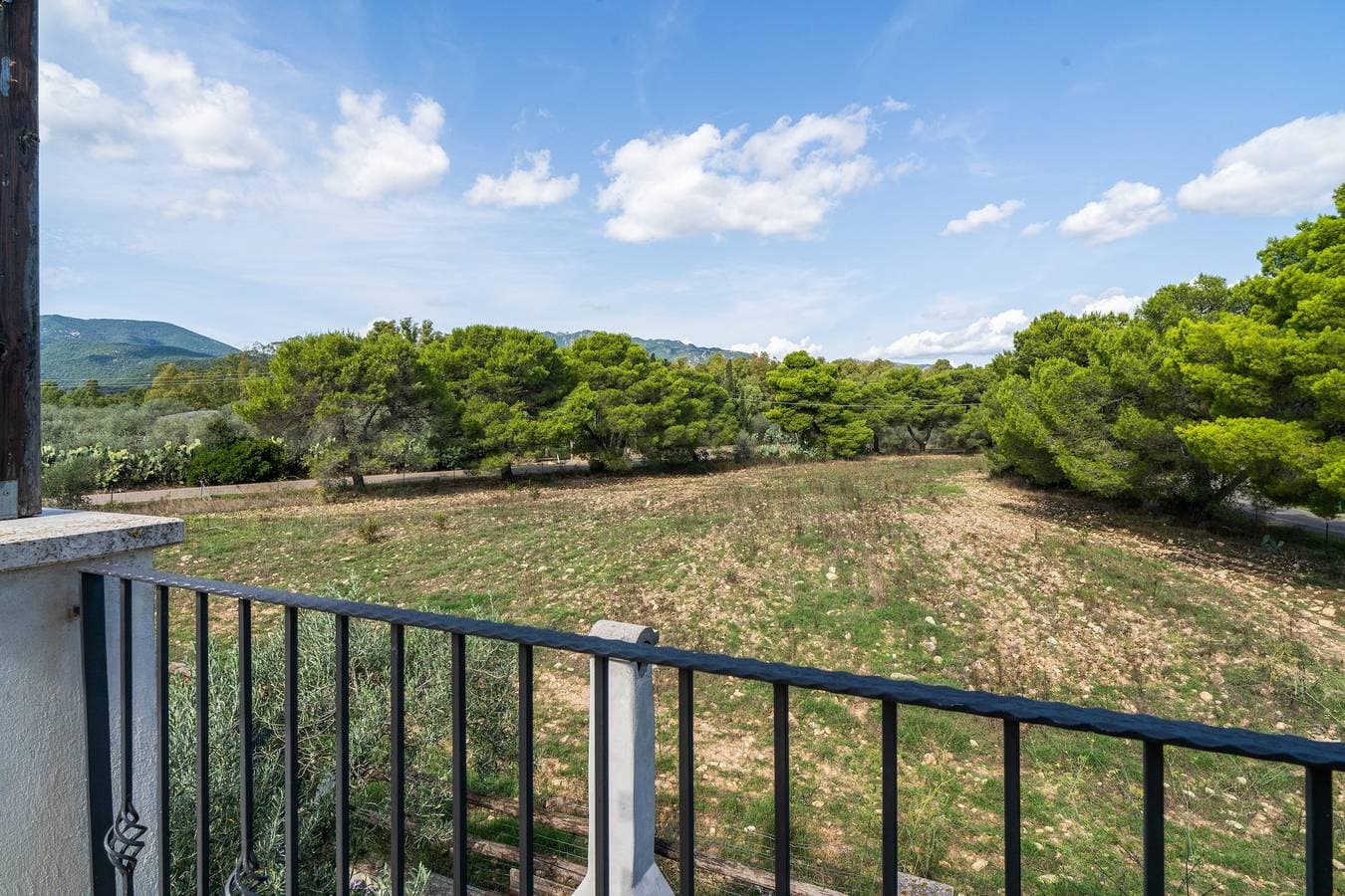 Foto 7 von 25: Ferienhaus Villamara mit Terrasse, Bergblick und Garten; Parkplätze vorhanden