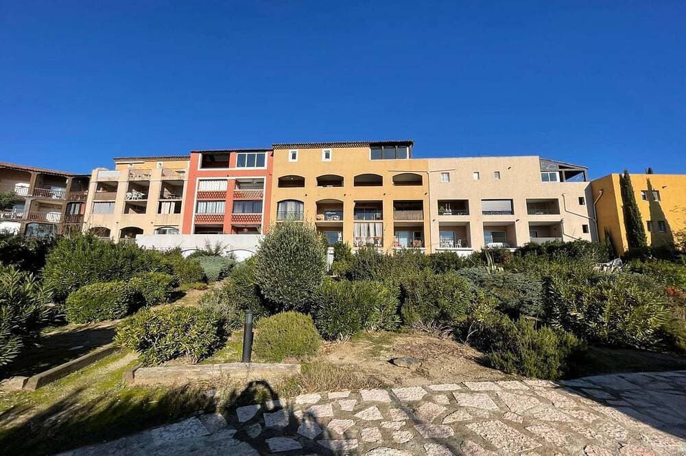 Foto 6 von 15: Schöne klimatisierte Wohnung für 4 Personen mit Terrasse, gelegen in Gassin