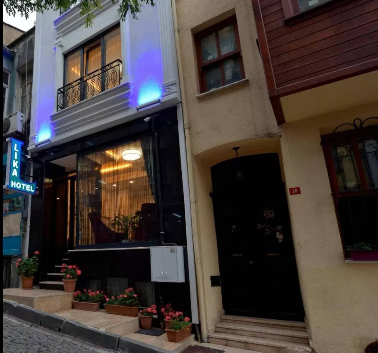 Foto 12 von 13: Lika Hotel – Schönes Standard-Doppel- oder Zweibettzimmer in Istanbul