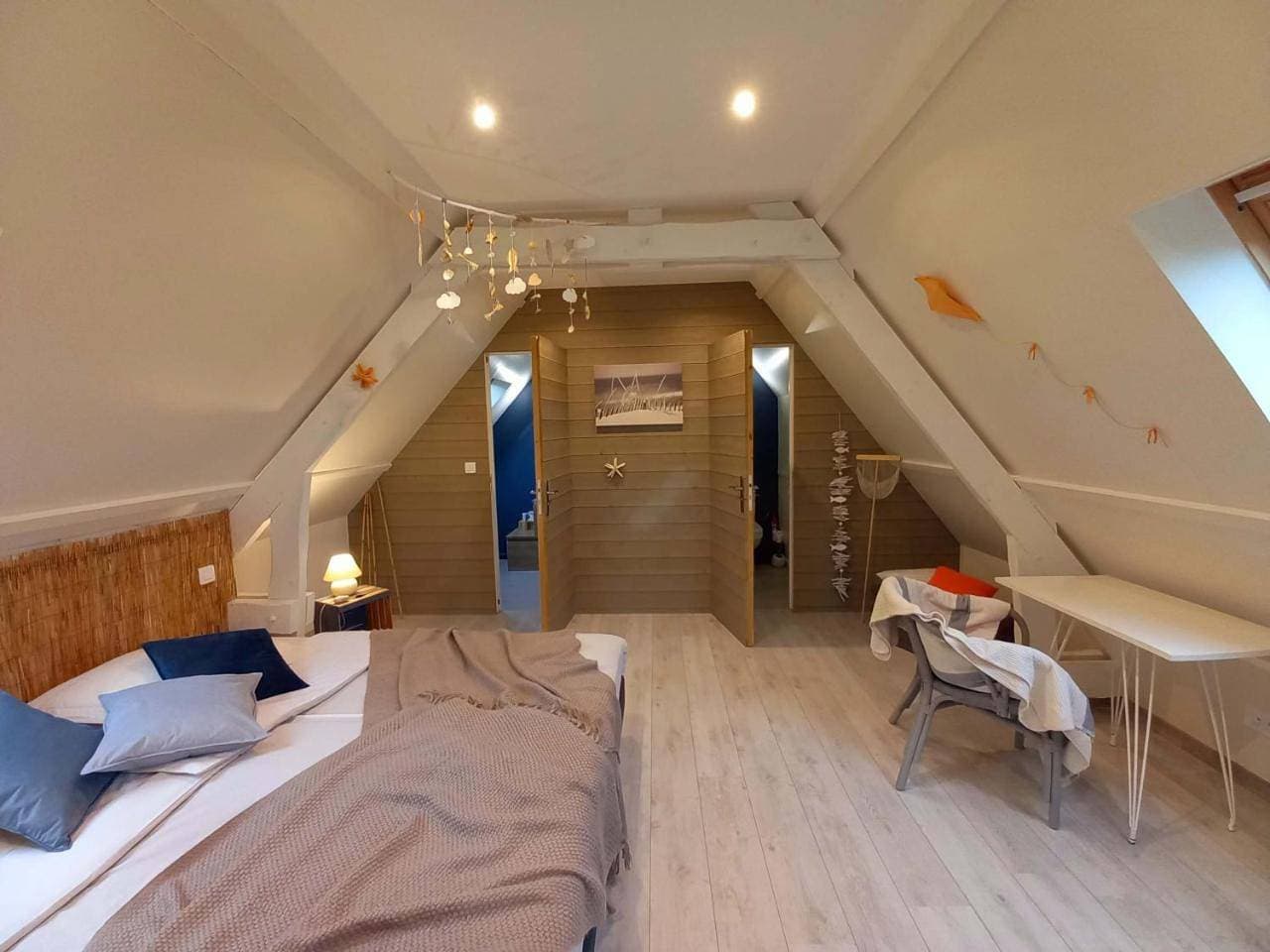 Foto 6 von 20: Double Room with Private Bathroom
