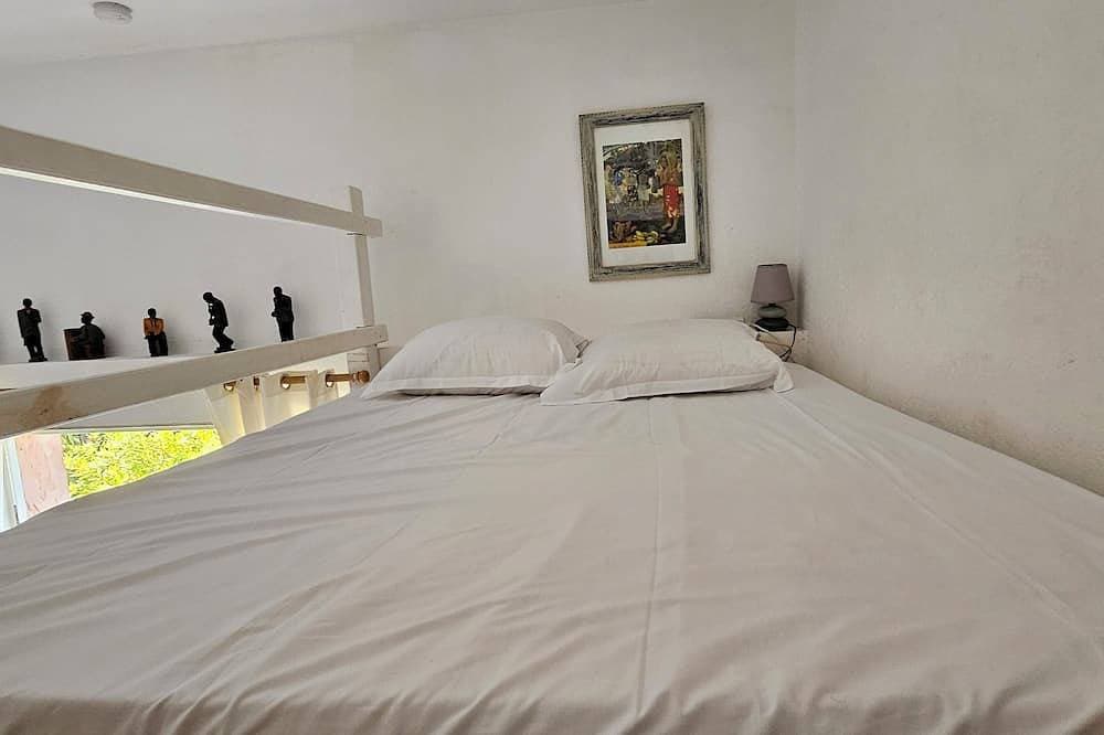 Foto 3 von 30: T1 Pinedda, Studio comfort-Sea view-Calm & sunny