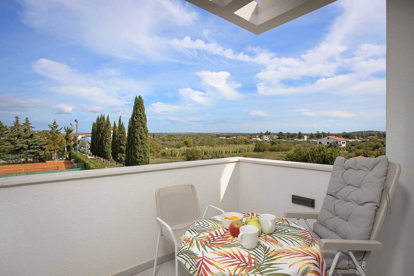 Foto 9 von 21: Lana Luxe - One Bedroom Apartment with Balcony