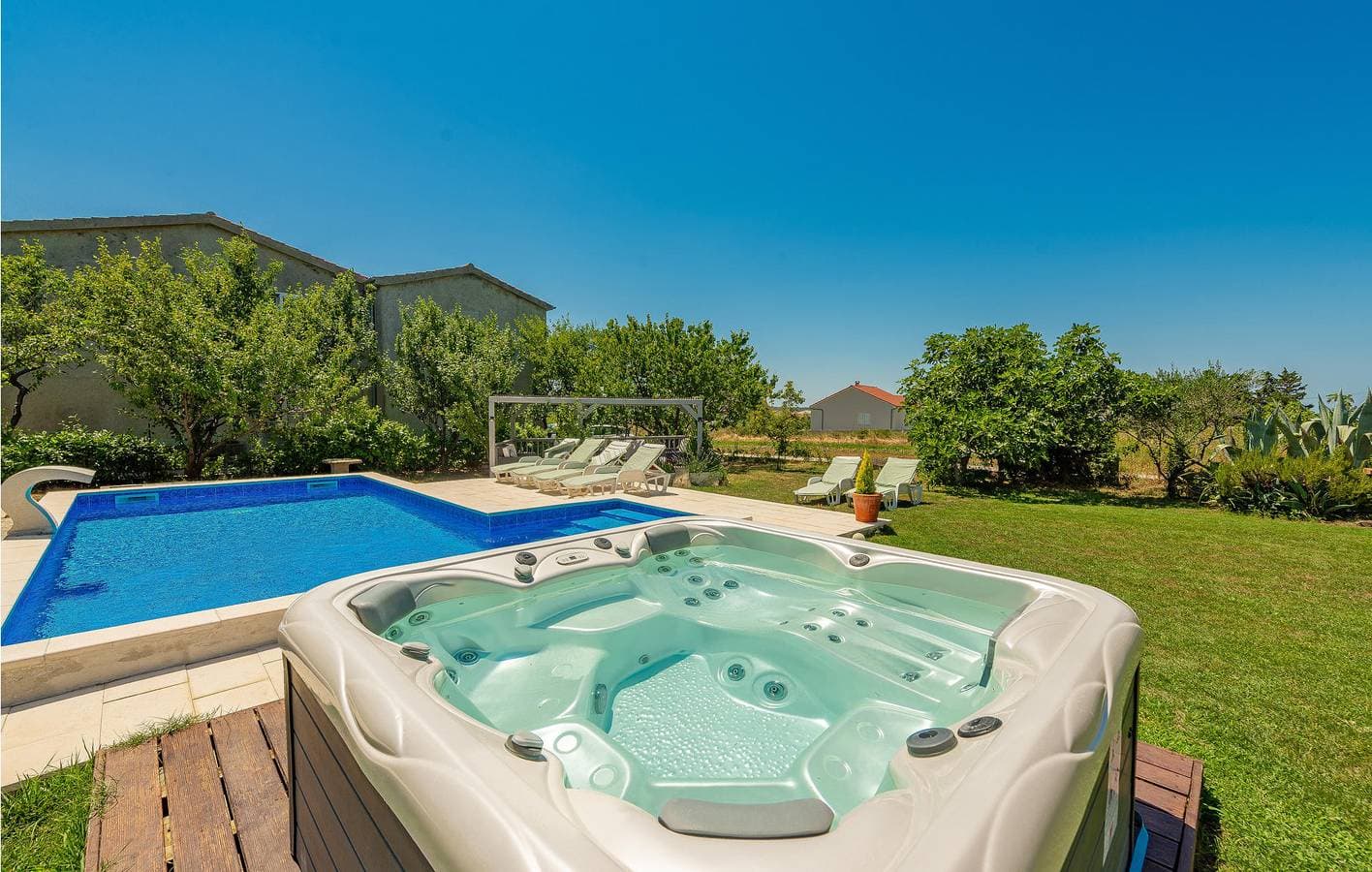 Foto 6 von 60: Gemütliche 2-Zimmer-Wohnung mit Pool, WLAN und Parkplatz in Strandnähe