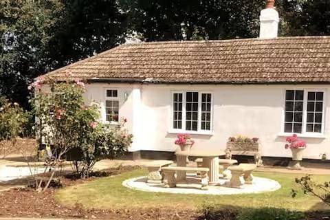 The Priory Cottage 1