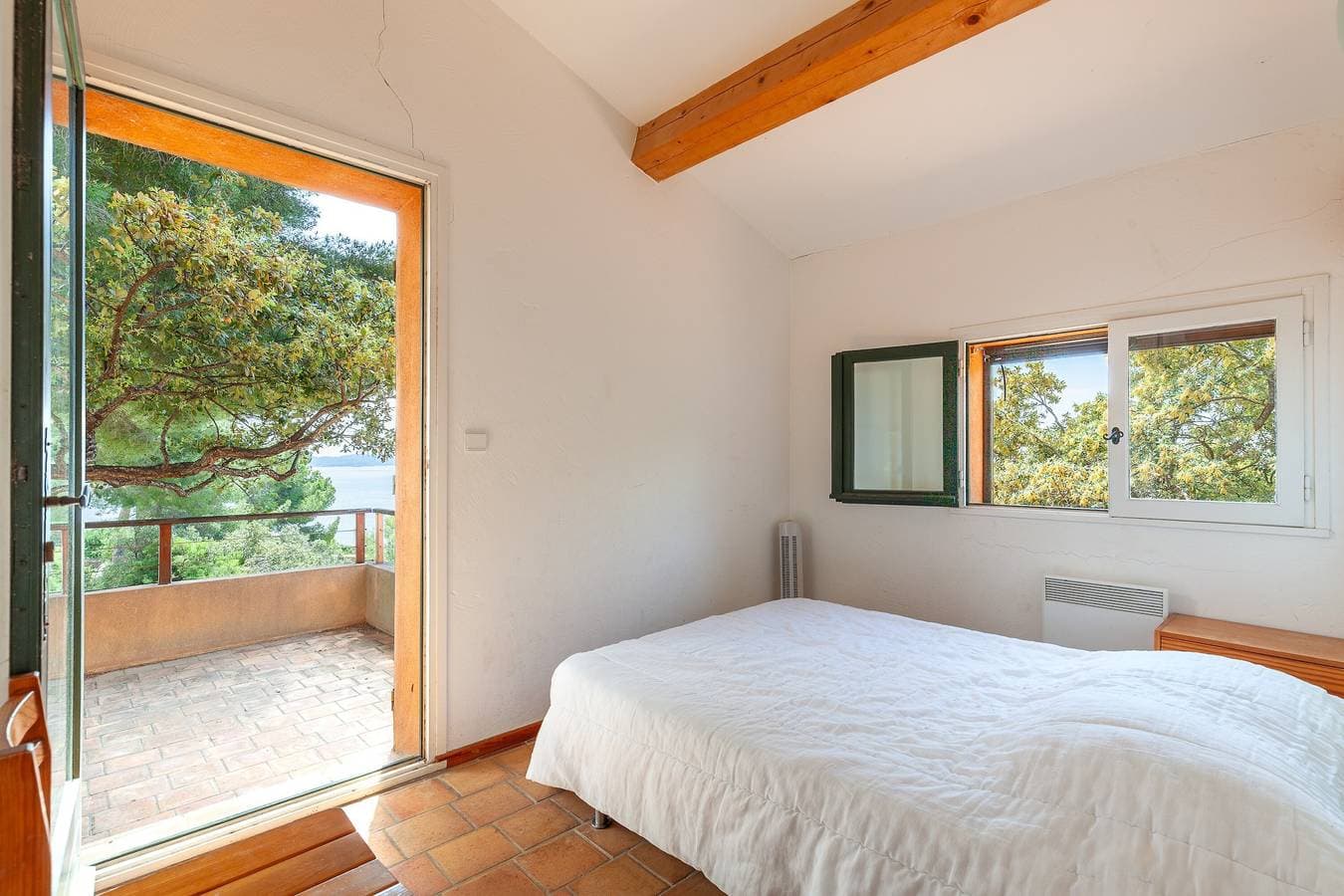 Foto 11 von 24: Ferienhaus 'Catherine Vue Mer Et Terrasse' mit Meerblick, privater Terrasse und WLAN
