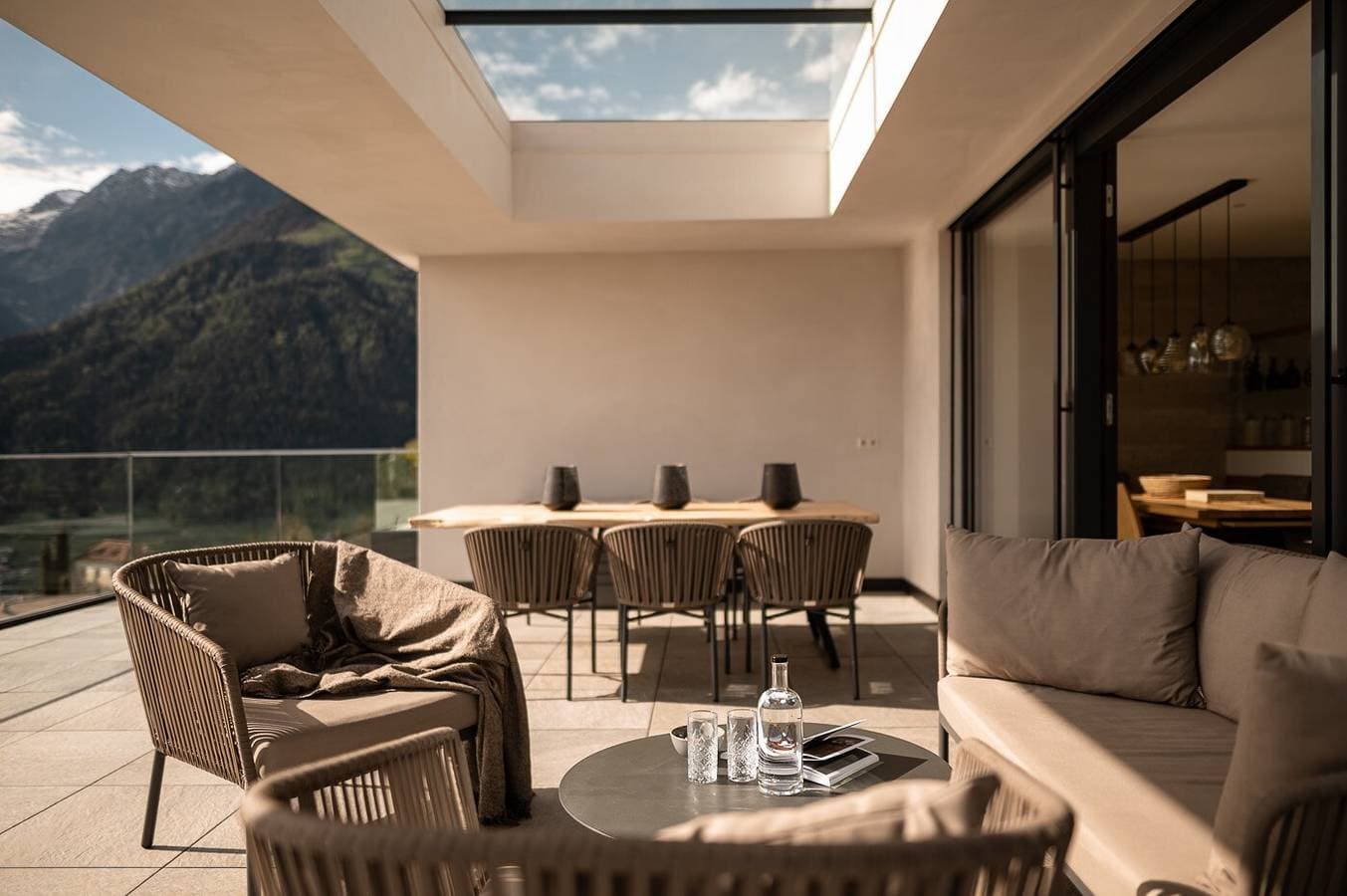 Foto 2 von 36: Chalet "Goyen" mit Gemeinschaftspool, privater Terrasse und WLAN