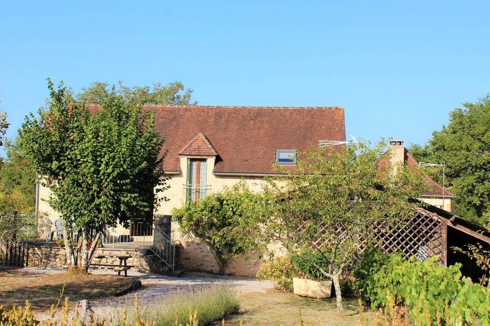 Landhaus mit WLAN nahe Thenon, 3 Schlafzimmer 1