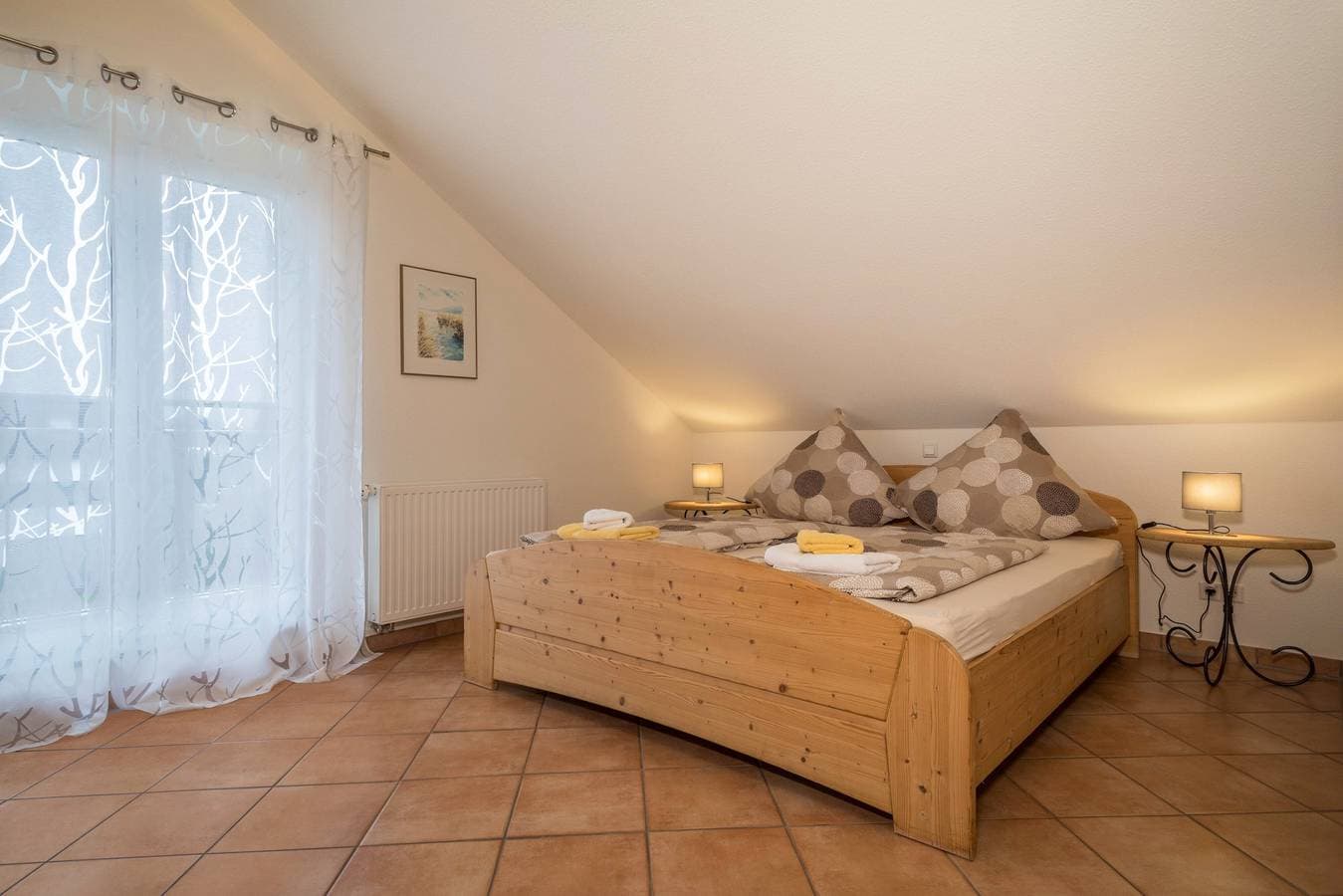 Foto 12 von 34: Ferienwohnung 'Haus Sonnenseite Pfänder' mit Bergblick, Balkon und Wi-Fi