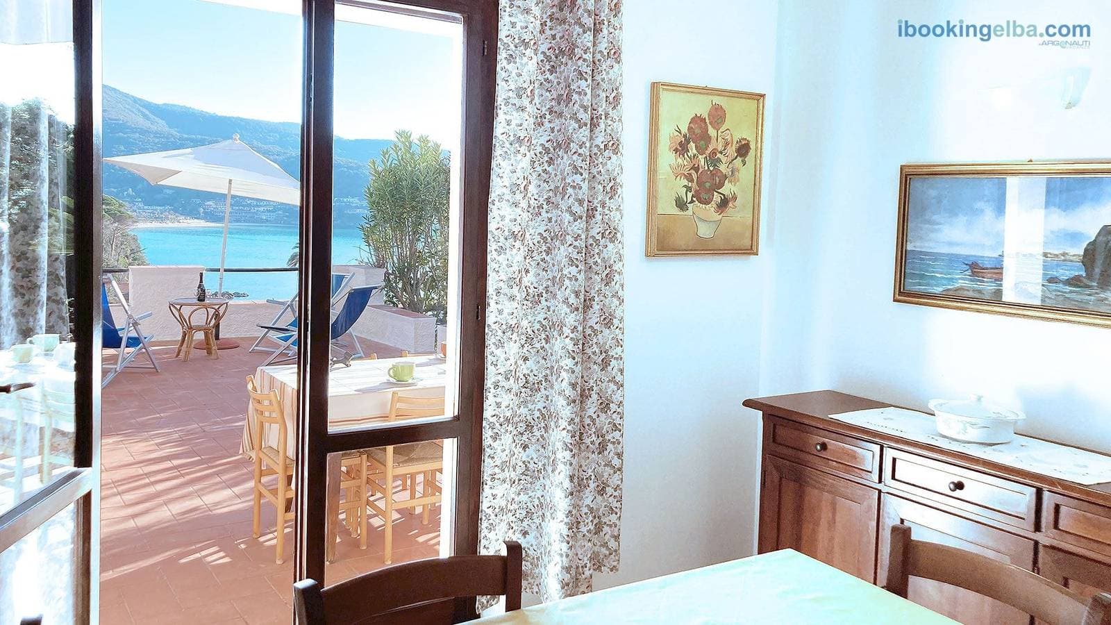Foto 12 von 38: Villa für 7 Personen mit Terrasse