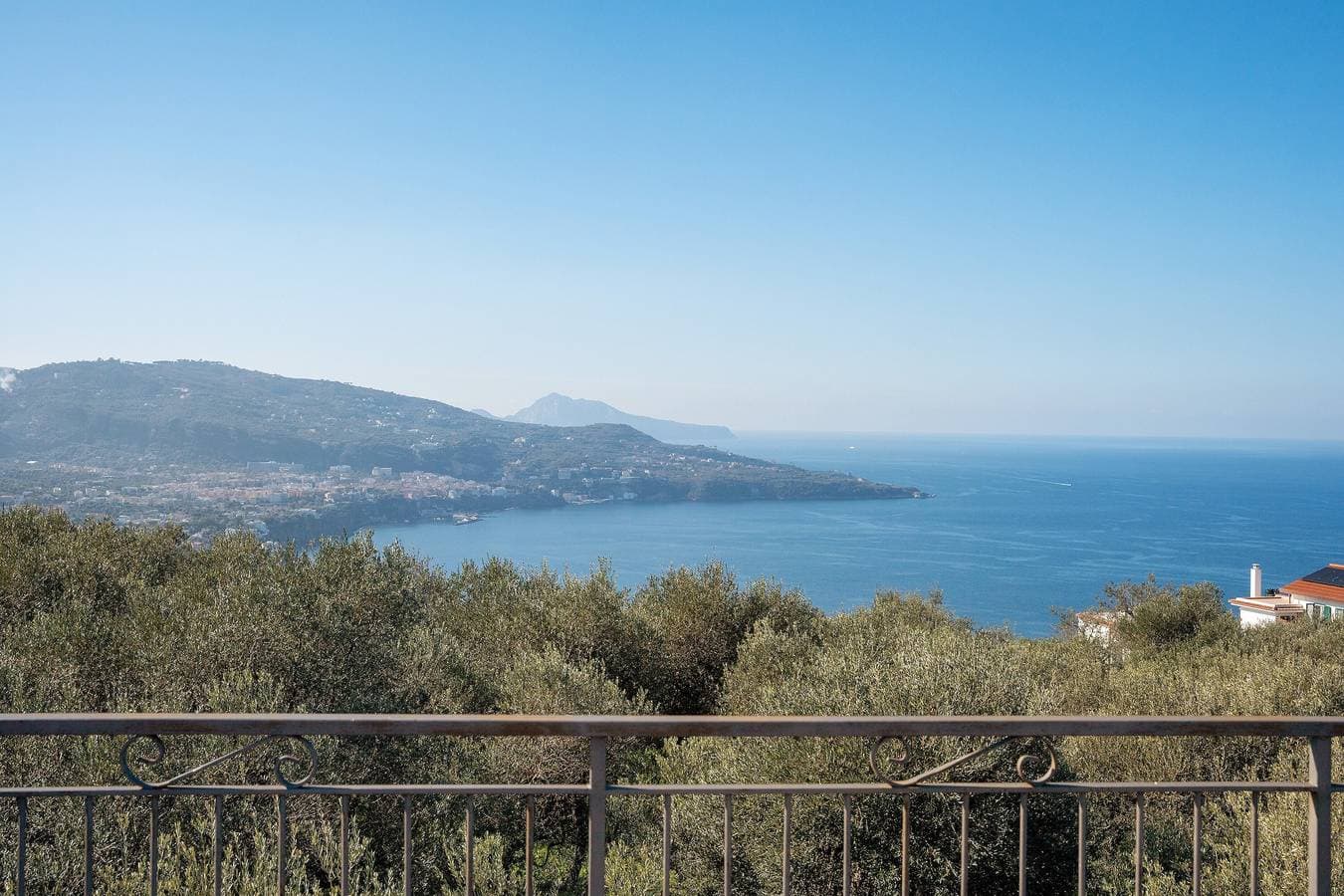 Foto 9 von 22: Ferienhaus 'Camera Limone Con Vista Mare' mit Meerblick, Wi-Fi und Klimaanlage