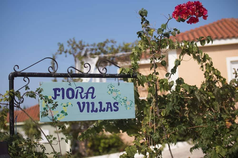 Foto 7 von 16: Beautiful villa with amazing sea and mountain views just 1,5 km from the  beach