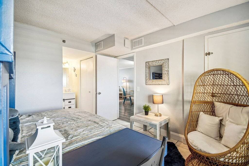 Foto 9 von 50: 2/2, waterfront, Hudson, private beach! #806