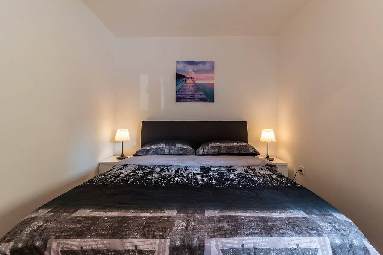 Foto 7 von 14: Comfortable lovely apartment with patio and grill / A2