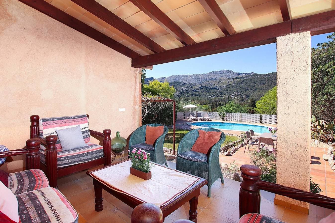 Foto 13 von 27: Finca Casa Porqueres mit Bergblick, Pool und WLAN