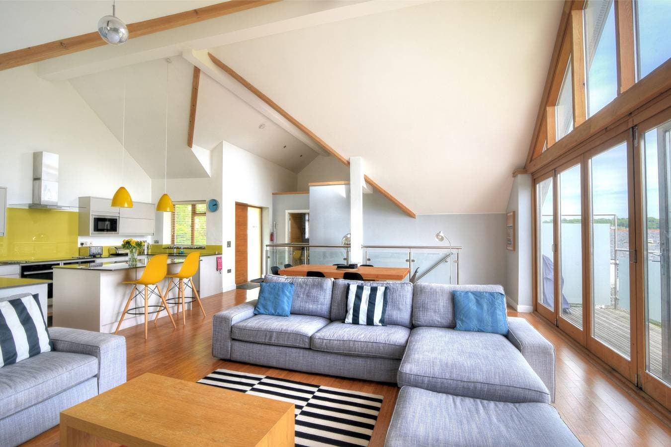 Foto 6 von 27: Cottage für 8 Personen mit Balkon