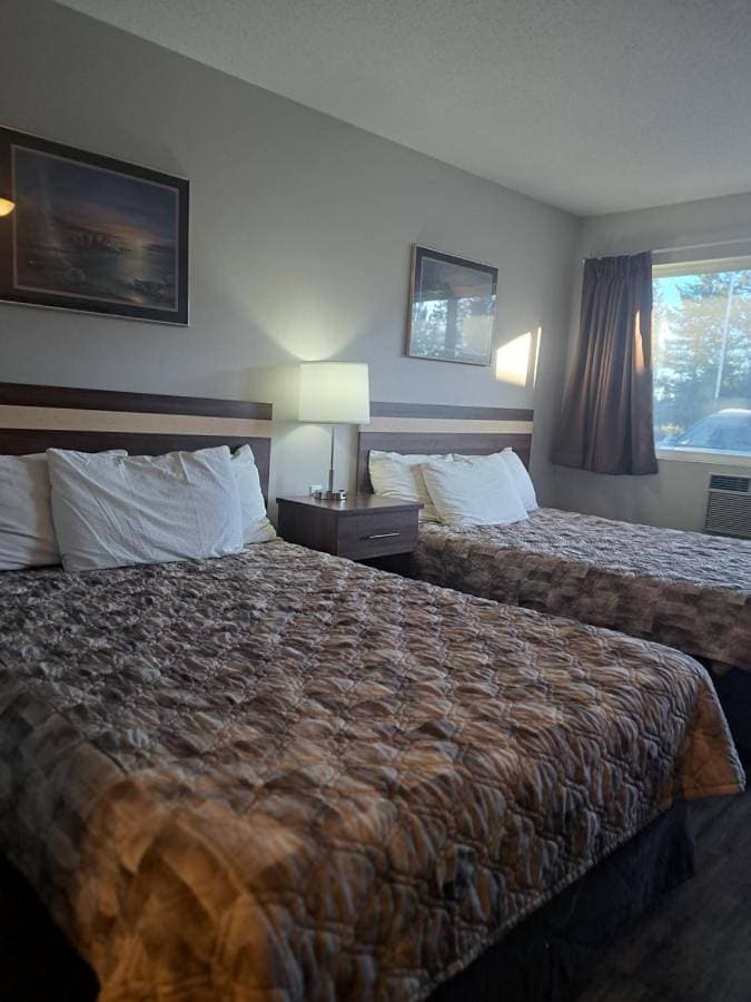 Foto 2 von 9: Double Room with Two Double Beds