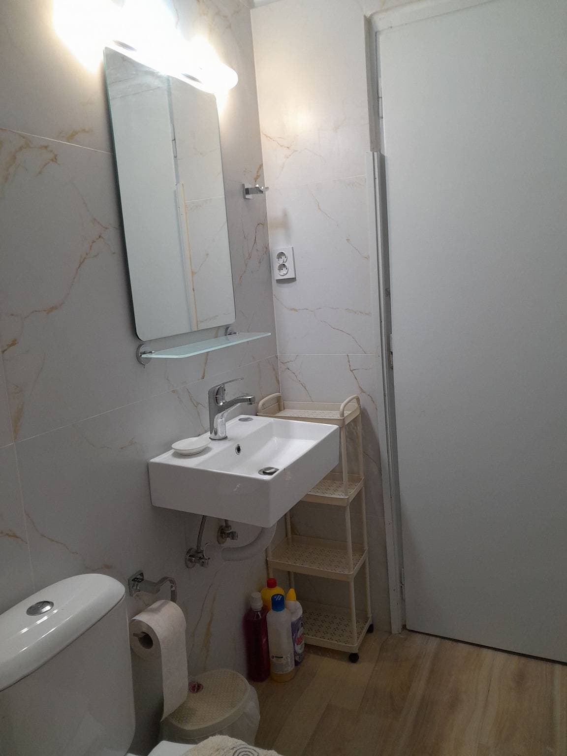 Foto 13 von 16: Ferienwohnung für 3 Personen mit Balkon