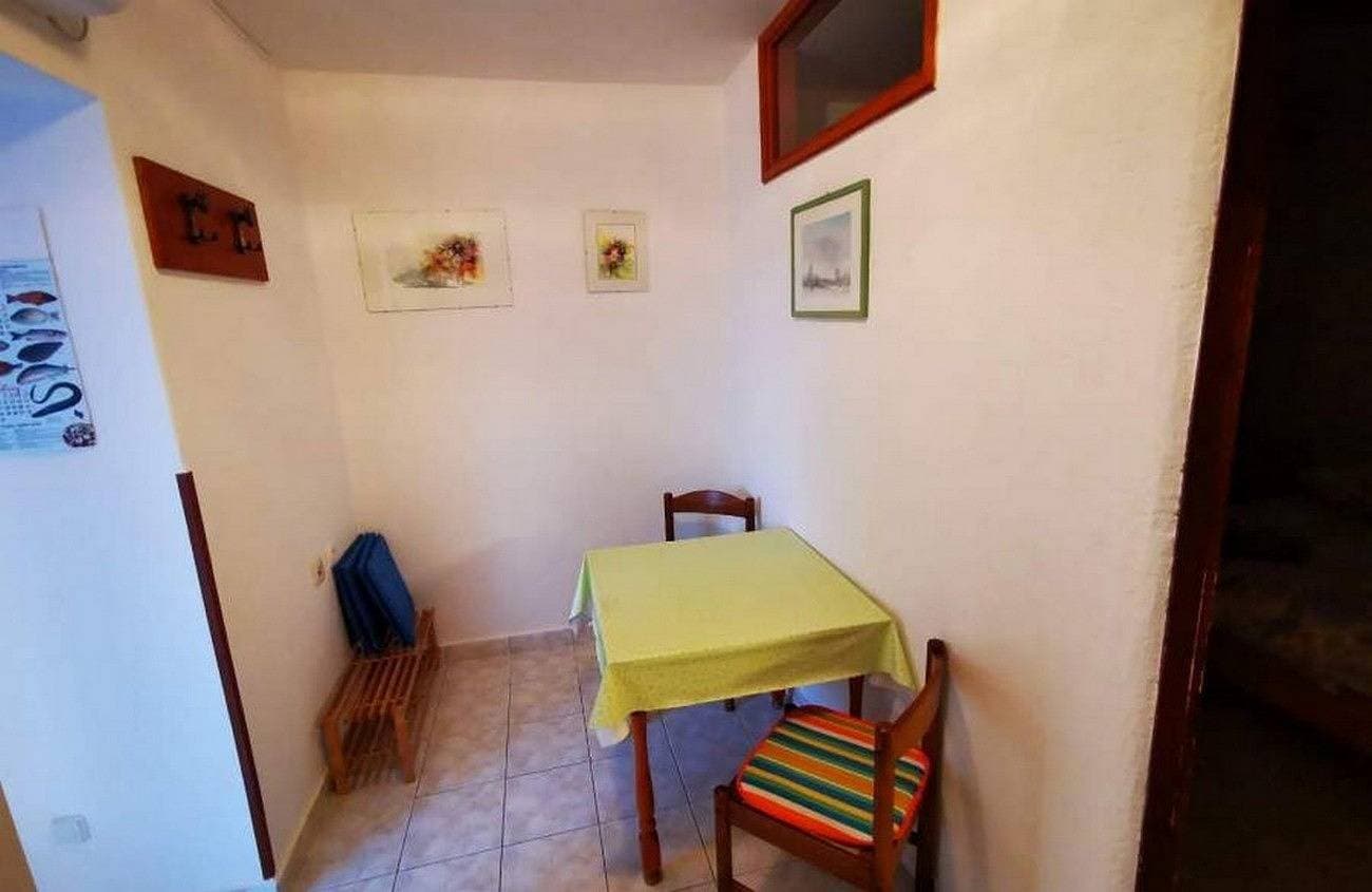 Foto 3 von 10: 1-Zimmer-Ferienwohnung am Strand Barbat, Rab -a
