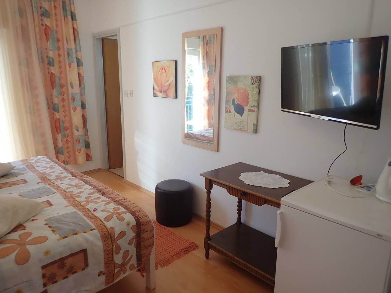 Foto 10 von 17: Zimmer für 2 Personen mit Balkon