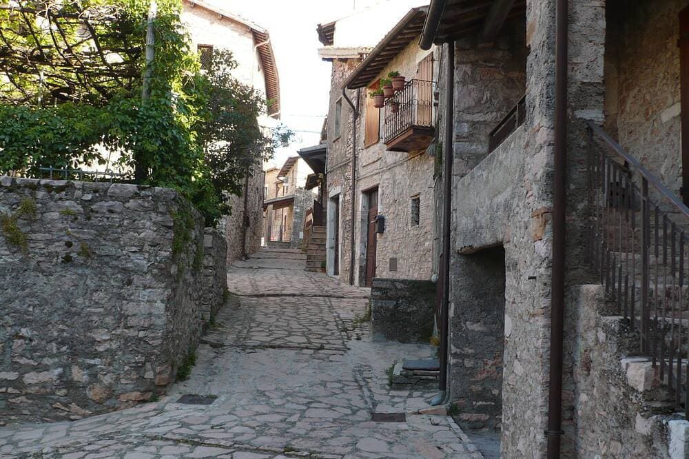 Foto 9 von 27: Casa La Torre im kleinen umbrischen Dorf Macerino