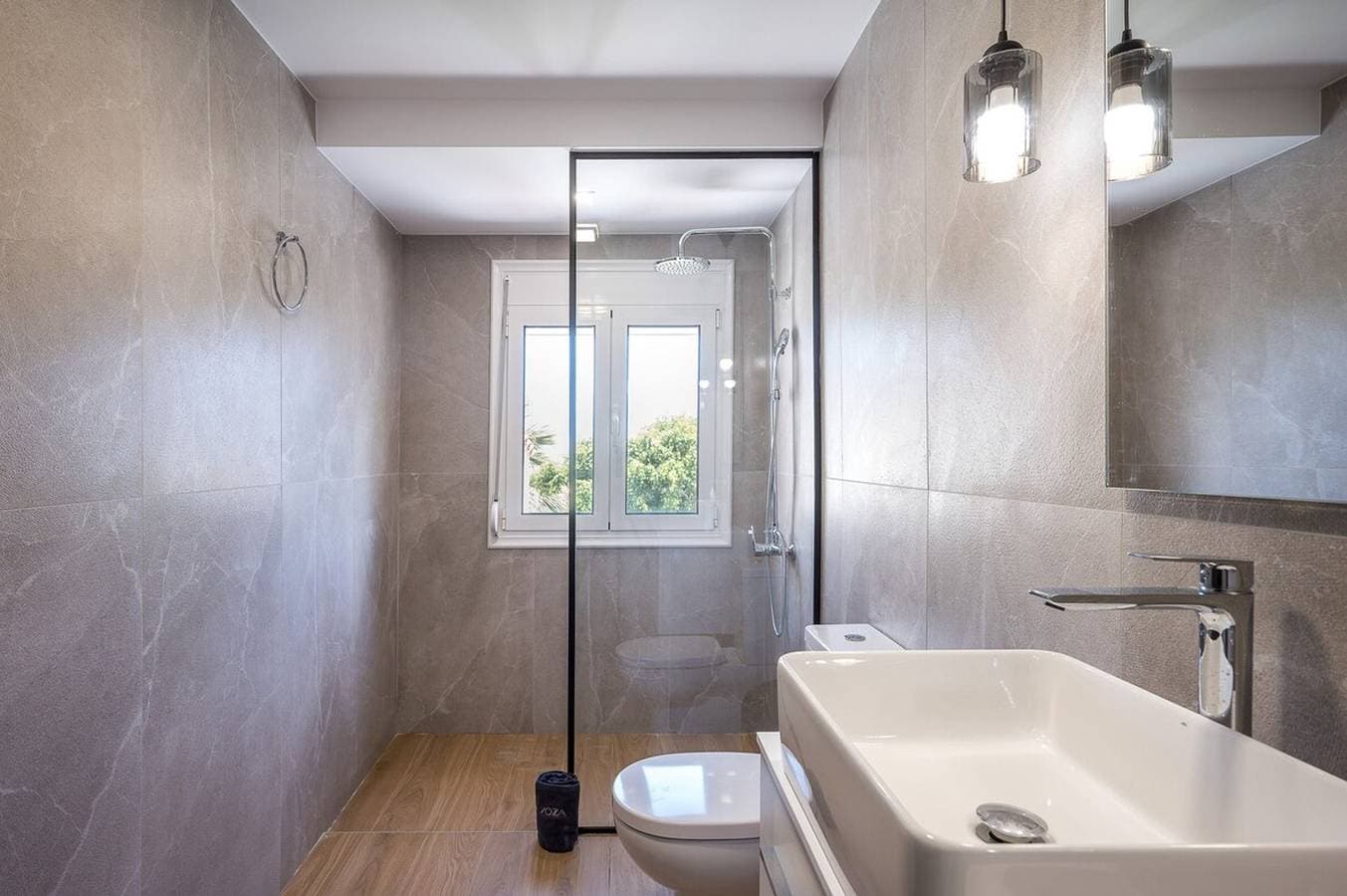 Foto 11 von 40: Villa für 5 Personen mit Garten