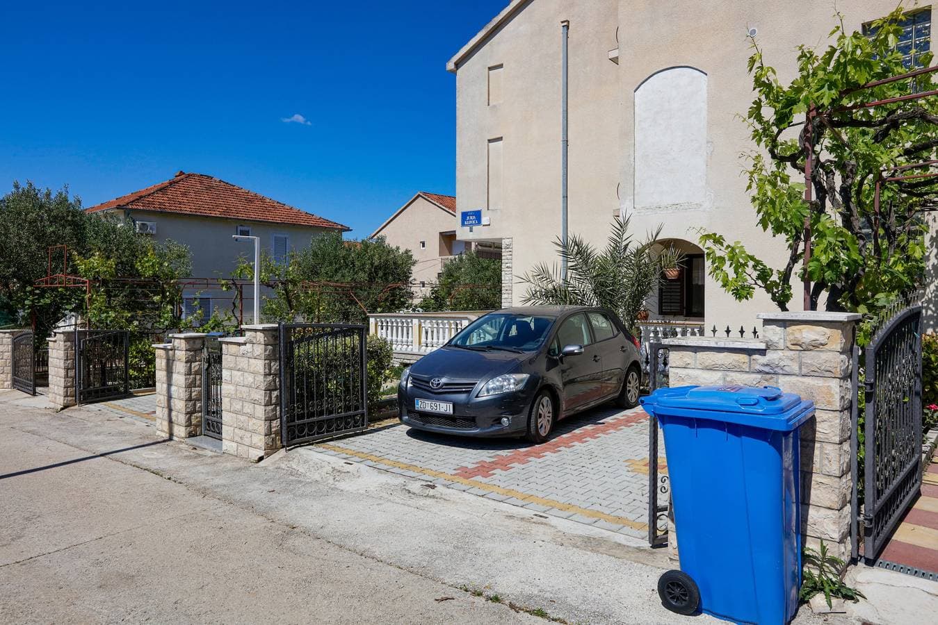 Foto 13 von 27: Studio Appartement mit Terrasse und Meerblick Biograd na Moru As-21048-a