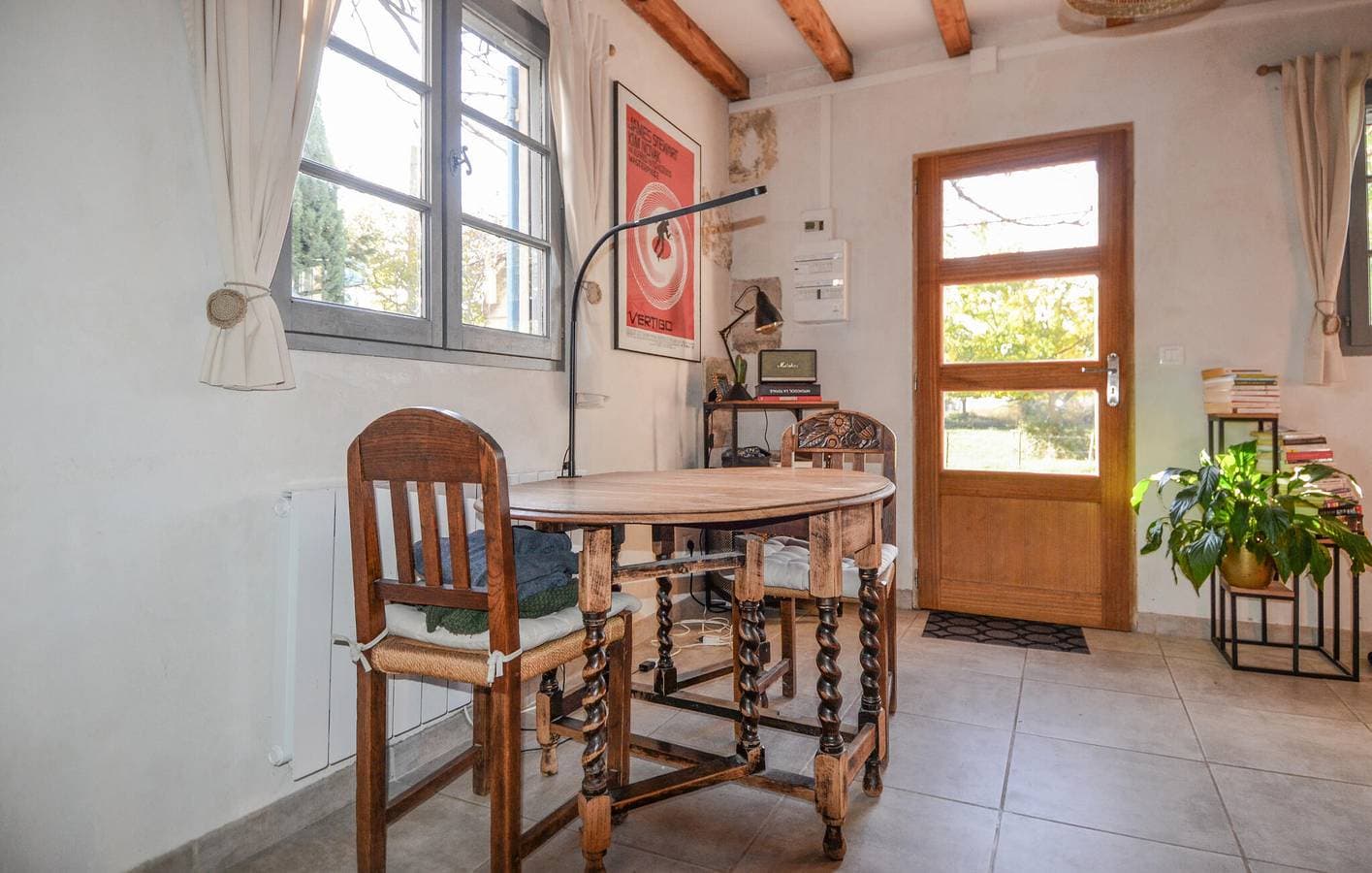 Foto 4 von 25: Modernes Apartment mit Pool, Parkplatz, Garten & WiFi