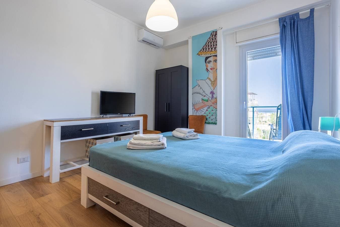 Foto 10 von 22: Ferienwohnung "Mit Blick auf das Meer" in Strandnähe mit 2 Balkonen und WLAN