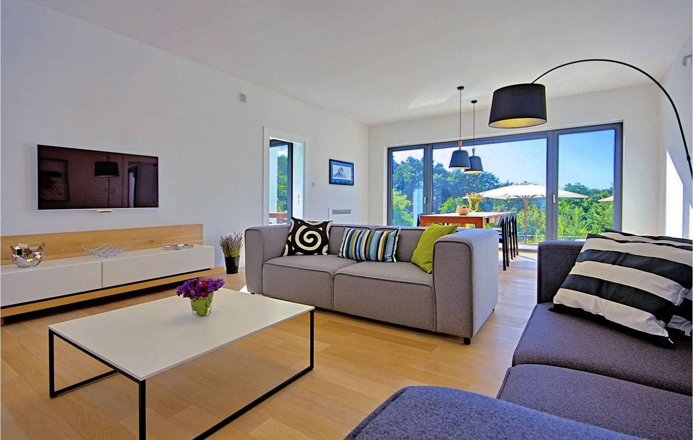 Foto 5 von 26: Geräumige 1-Zimmer-Wohnung mit Pool, WLAN und Parkplatz