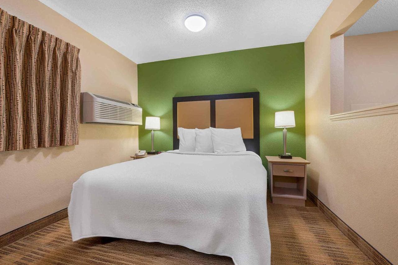 Foto 6 von 17: Deluxe Studio with 1 Queen Bed - Non-Smoking