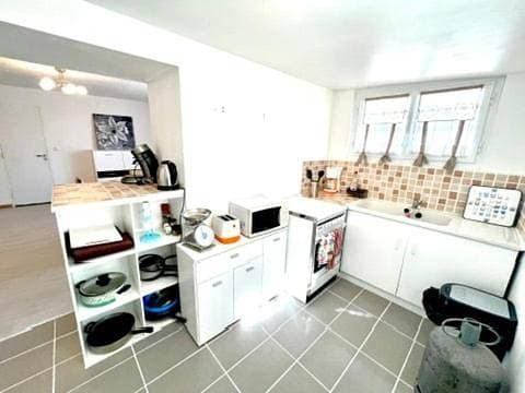 Foto 2 von 13: Three-Bedroom Apartment