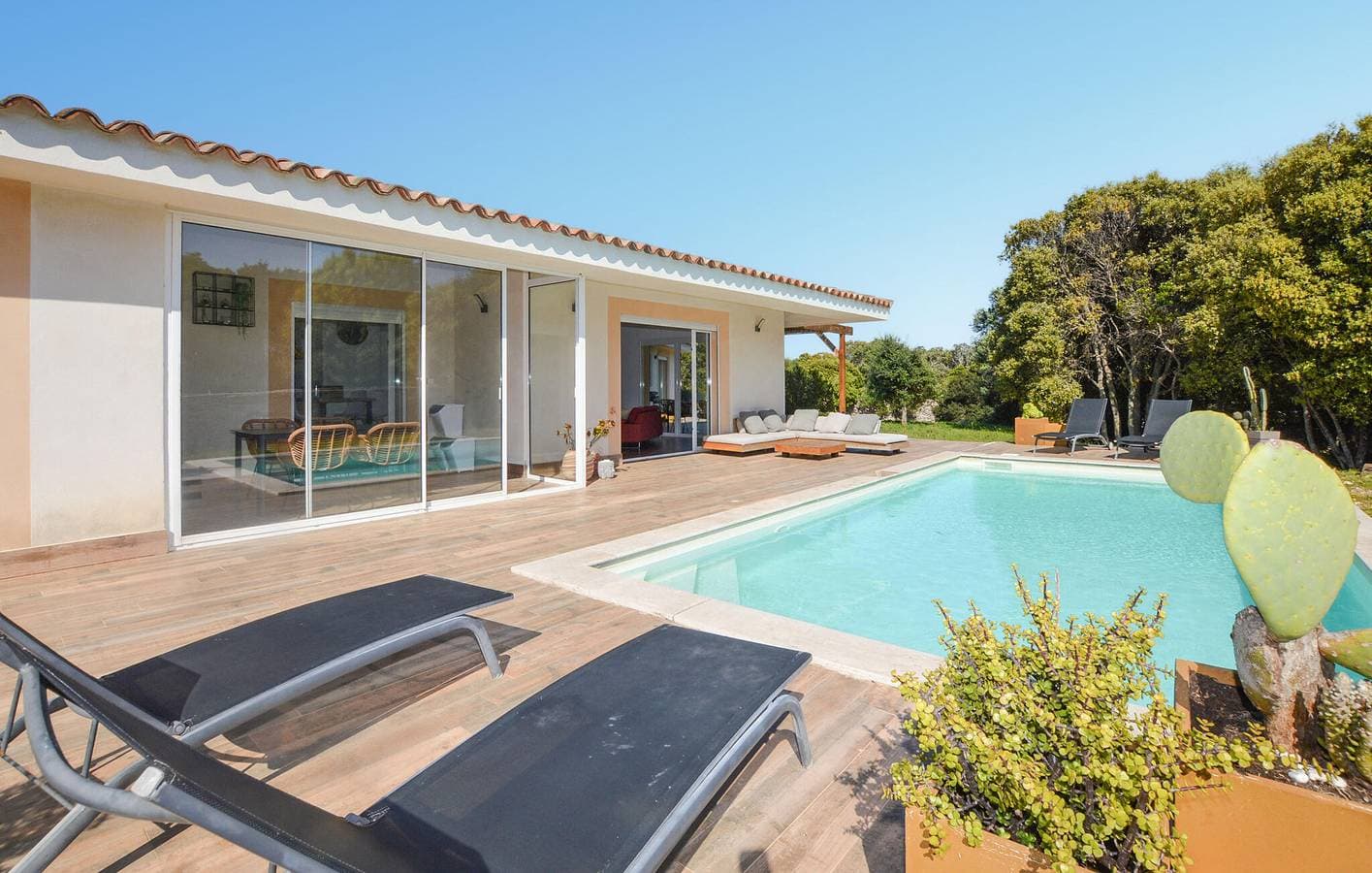 Foto 2 von 35: Gemütliche Wohnung mit Pool in der Nähe von Plage de Canetto