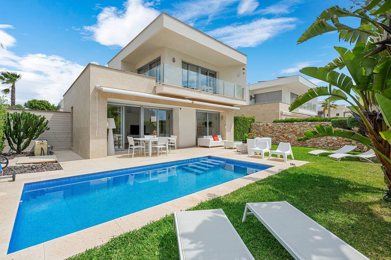 3110 Villa Malibu 1