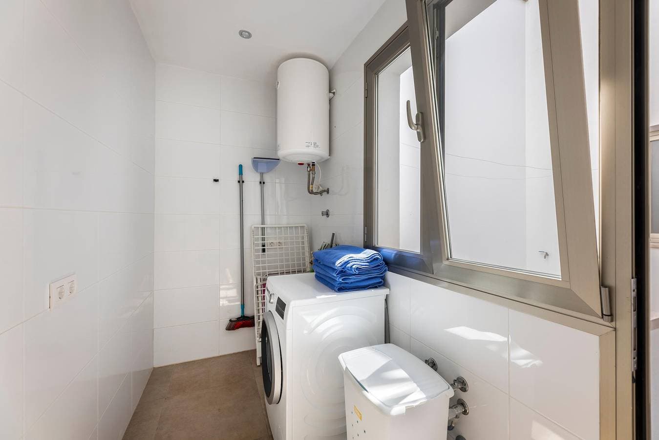 Foto 6 von 26: Ferienwohnung für 5 Personen mit Balkon/Terrasse