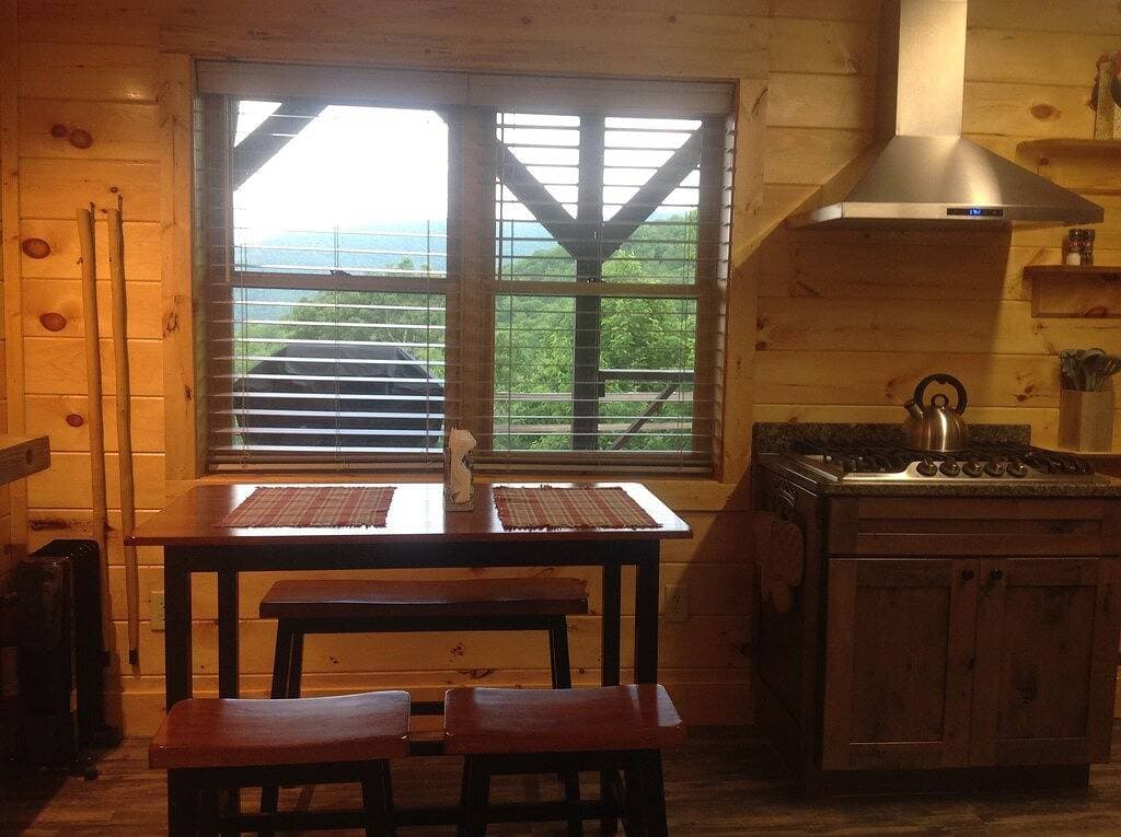 Foto 11 von 49: Fantastische Bergflucht mit Fernblick auf die Berge und atemberaubenden Sonnenuntergängen!