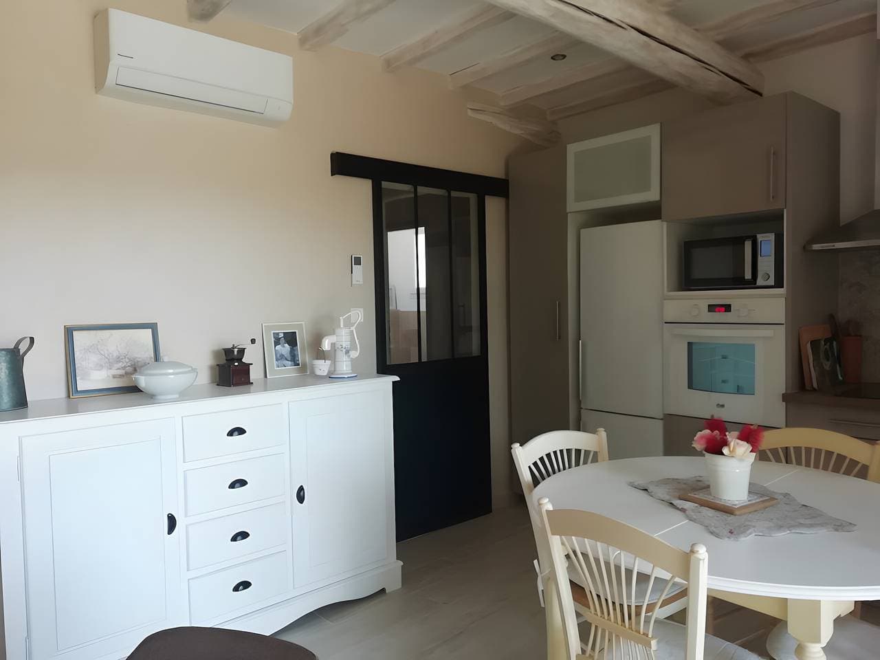 Foto 4 von 17: Ferienhaus „Gîte Solène“ mit Gemeinschaftspool, WLAN und Klimaanlage