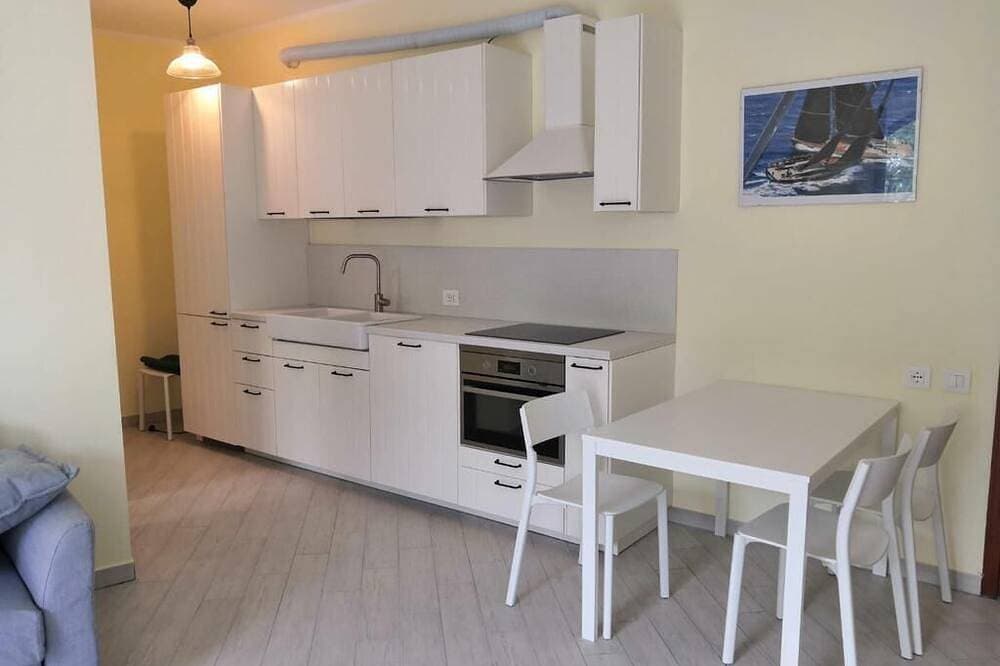 Apartment in a quiet area near the town center and the lake 1