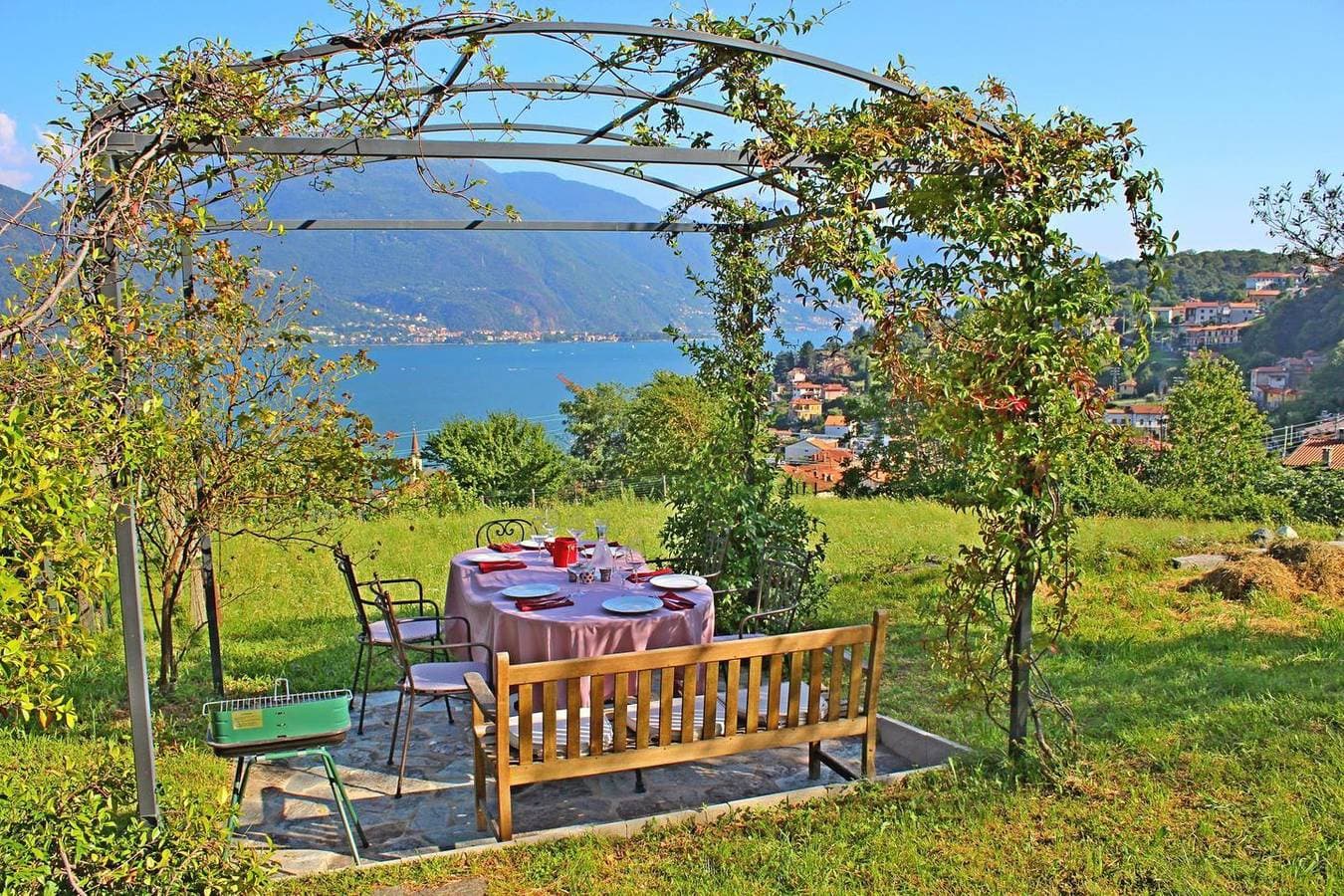 Foto 2 von 56: Tre Terre Land-Ferienhaus mit Seeblick