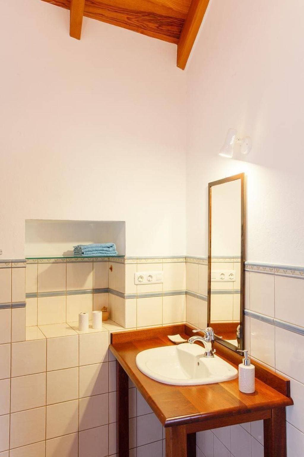 Foto 9 von 23: Komfortables Ferienhaus mit privatem Pool und id